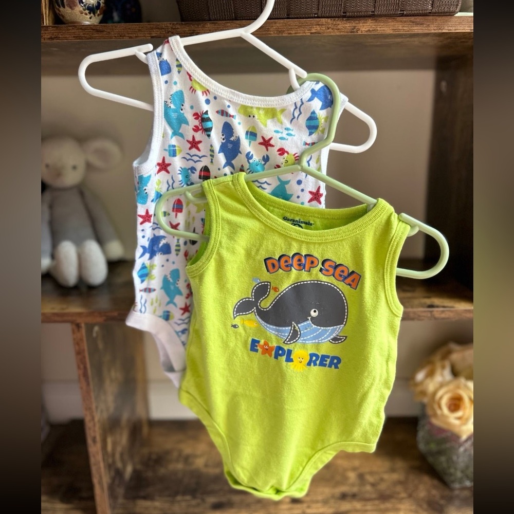 GARANIMALS Baby boy onsie 2 sleeveless size 3-6 months
